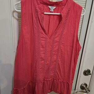 Coral Sleeveless Top Crown&Ivy